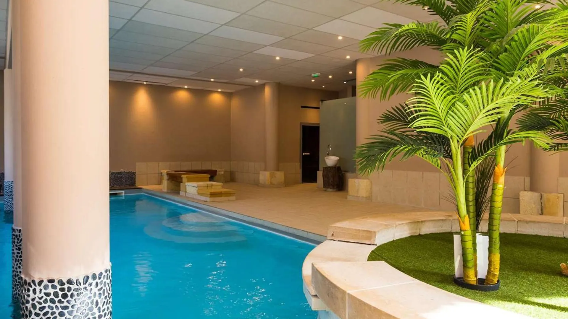 Appartement Prestige Au Centre-Ville Avec Piscine, Sauna Et Parking A Saint-Lary-Soulan - Fr-1-296-417 Apartment